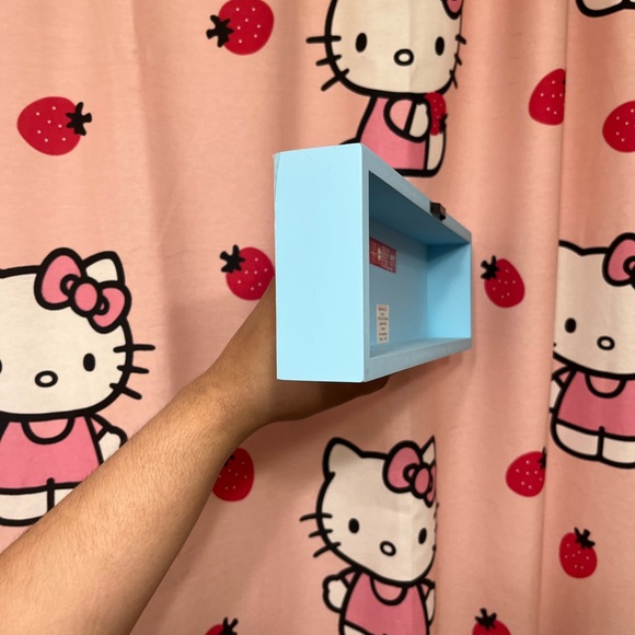 Hello kitty wall art - Picture 3 of 6